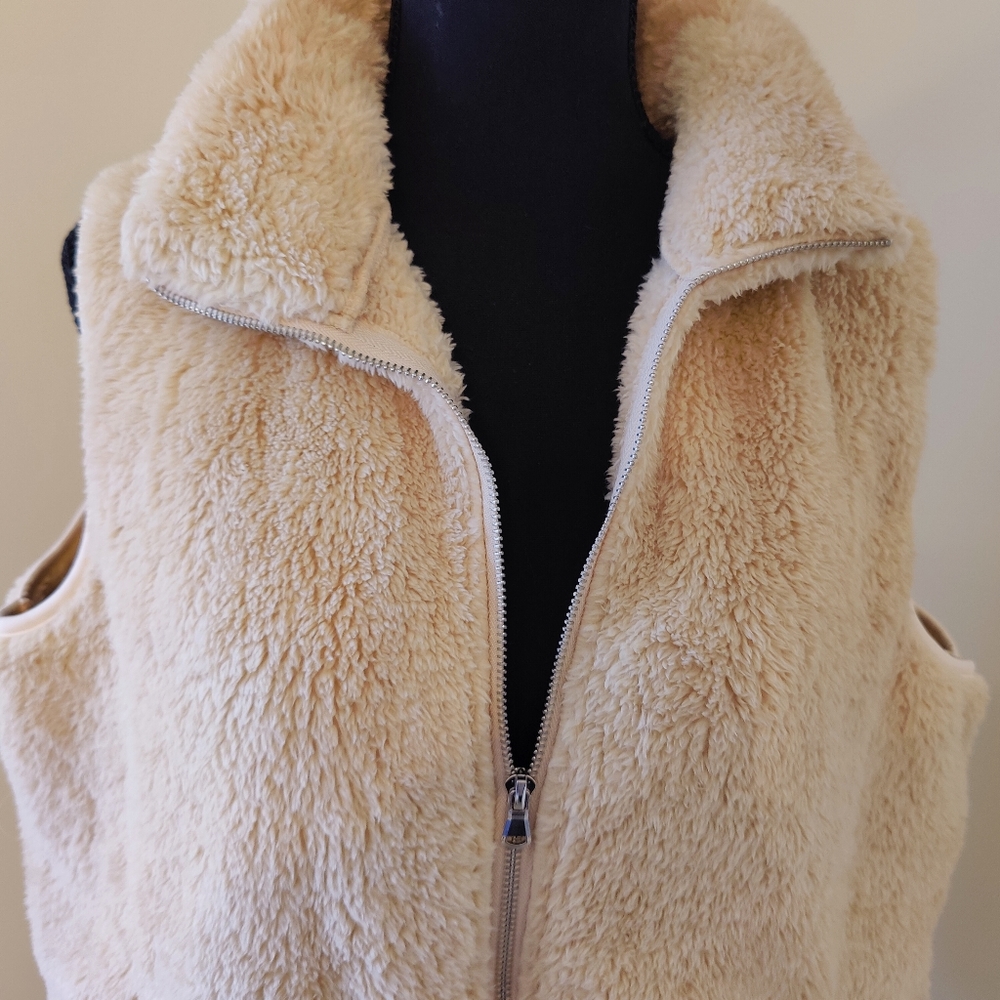 Fuzzy Fleece Vest